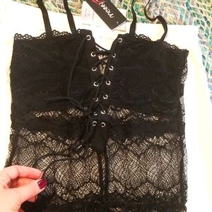 Lace Embroidered Black Elegant Body Nightgown